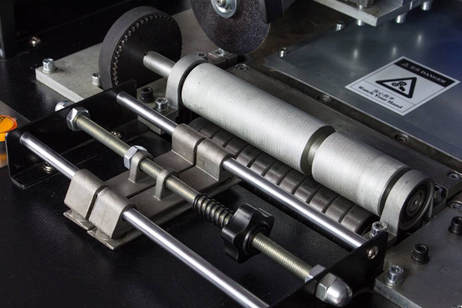 CNC Metal Automatic Slotting Notching Grooving Machine for Channel Letter